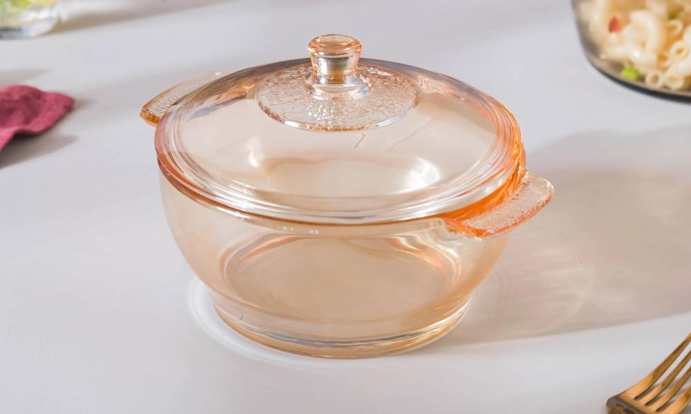 glass bowls with lids